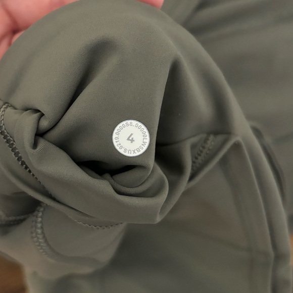 Lululemon align leggings with pockets in grey eucalyptus - Picture 6 of 6